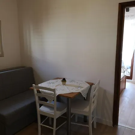 Guest house Pikala Govedari