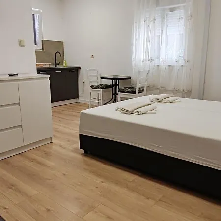 Guest house Pikala Govedari